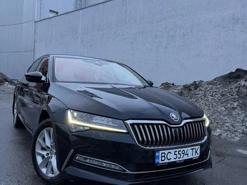 Авто Skoda Superb 2019 № 8483513