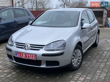 Авто Volkswagen Golf 2004 № 8483691