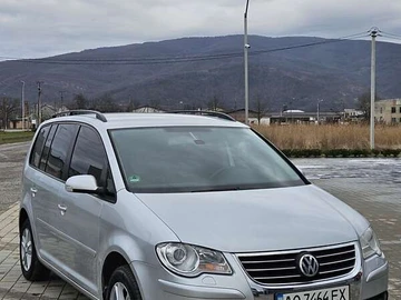 Авто Volkswagen Touran 2007 № 8483726