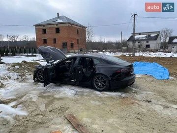 Авто Tesla Model S 2024 № 8483899