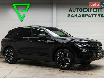 Авто Volkswagen Touareg 2024 № 8484086