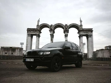 Авто BMW X5 2000 № 8484133