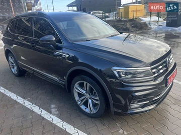 Авто Volkswagen Tiguan 2021 № 8484135