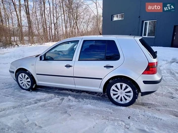 Авто Volkswagen Golf 2003 № 8484137