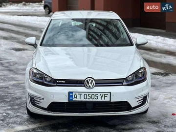 Авто Volkswagen E-Golf 2019 № 8484350
