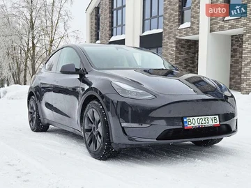 Авто Tesla Model Y 2024 № 8484361
