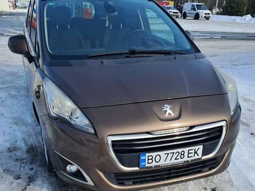 Авто Peugeot 5008 2015 № 8484475