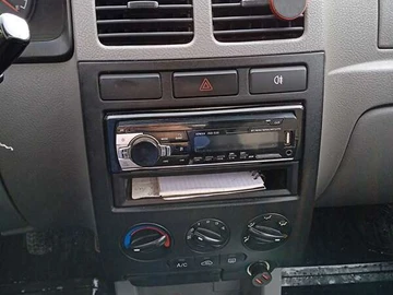 Авто KIA Rio 2005 № 8484596