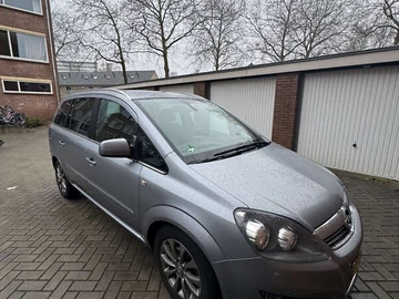 Авто Opel Zafira 2010 № 8484622