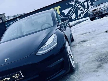 Авто Tesla Model 3 2018 № 8485277