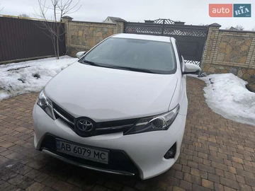 Авто Toyota Auris 2013 № 8485659