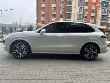 Авто Porsche Cayenne 2016 № 8485861