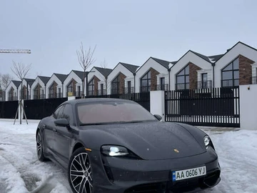 Авто Porsche Taycan 2019 № 8485866