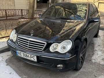Авто Mercedes C-Class 2004 № 8486157