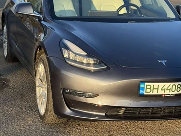 Авто Tesla Model 3 2019 № 8486271
