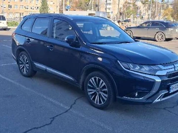 Авто Mitsubishi Outlander 2019 № 8486387