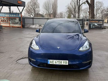 Авто Tesla Model Y 2024 № 8486398