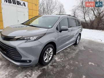 Авто Toyota Sienna 2022 № 8486408