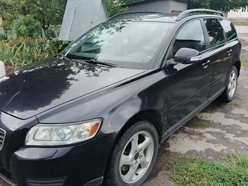 Авто Volvo V50 2010 № 8487067