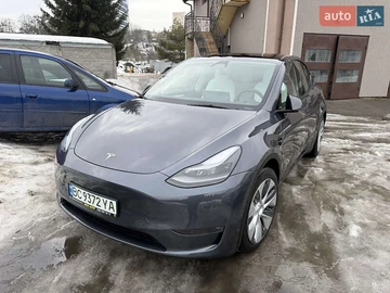 Авто Tesla Model Y 2023 № 8487105