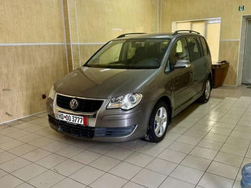 Авто Volkswagen Touran 2008 № 8487770