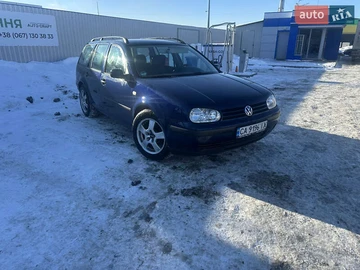 Авто Volkswagen Golf 2000 № 8488187