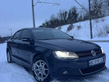 Авто Volkswagen Jetta 2012 № 8488923