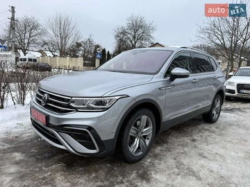 Авто Volkswagen Tiguan 2022 № 8489154