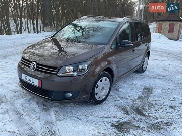 Авто Volkswagen Touran 2013 № 8489395