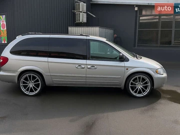 Авто Chrysler Grand Voyager 2005 № 8489563