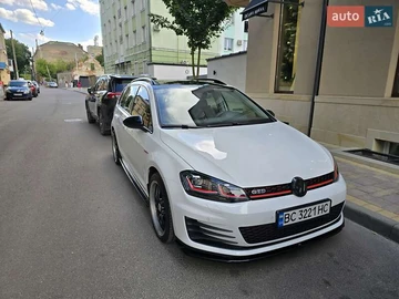 Авто Volkswagen Golf 2015 № 8489608