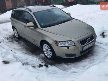 Авто Volvo V50 2009 № 8489895