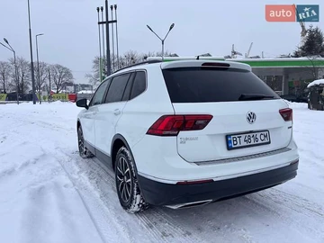 Авто Volkswagen Tiguan 2020 № 8490370