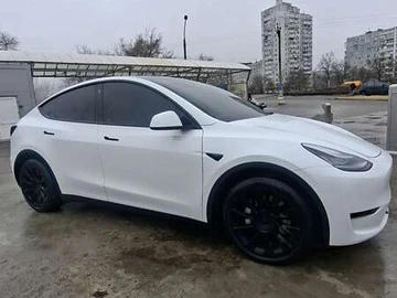 Авто Tesla Model Y 2021 № 8490375