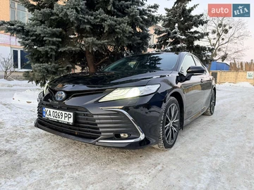 Авто Toyota Camry 2021 № 8492024