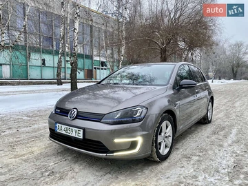 Авто Volkswagen E-Golf 2014 № 8492149