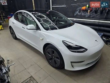 Авто Tesla Model 3 2021 № 8492206