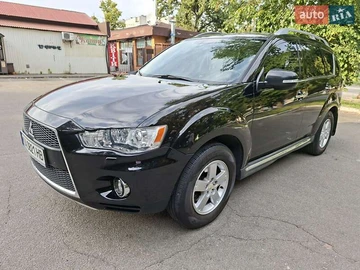 Авто Mitsubishi Outlander Xl 2010 № 8492320