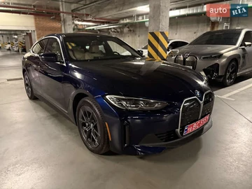 Авто BMW I4 2023 № 8492408