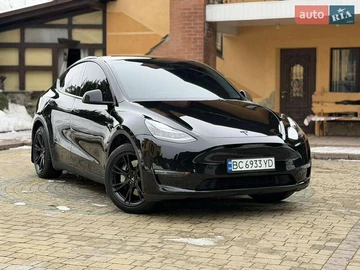Авто Tesla Model Y 2023 № 8492476