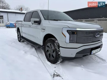 Авто Ford F-150 2023 № 8492479
