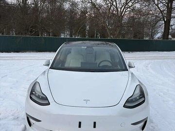 Авто Tesla Model 3 2019 № 8493315