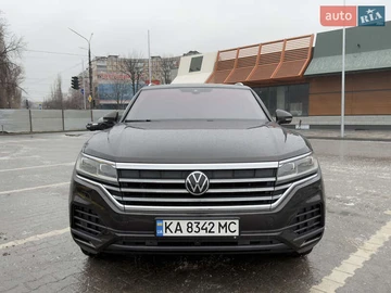 Авто Volkswagen Touareg 2023 № 8493606