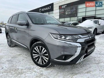 Авто Mitsubishi Outlander 2021 № 8493979