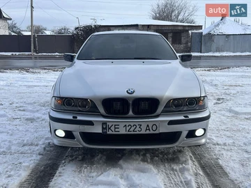Авто BMW 5 Series 2002 № 8494517