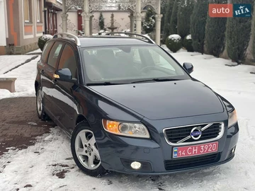 Авто Volvo V50 2011 № 8494919