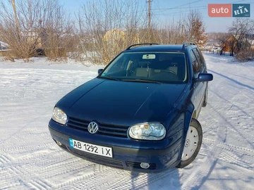Авто Volkswagen Golf 2000 № 8494987