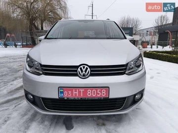 Авто Volkswagen Touran 2015 № 8494997