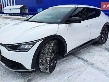 Авто KIA Ev6 2022 № 8495003