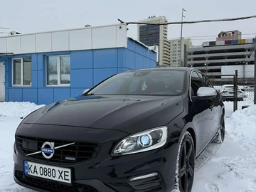 Авто Volvo S60 2015 № 8495096